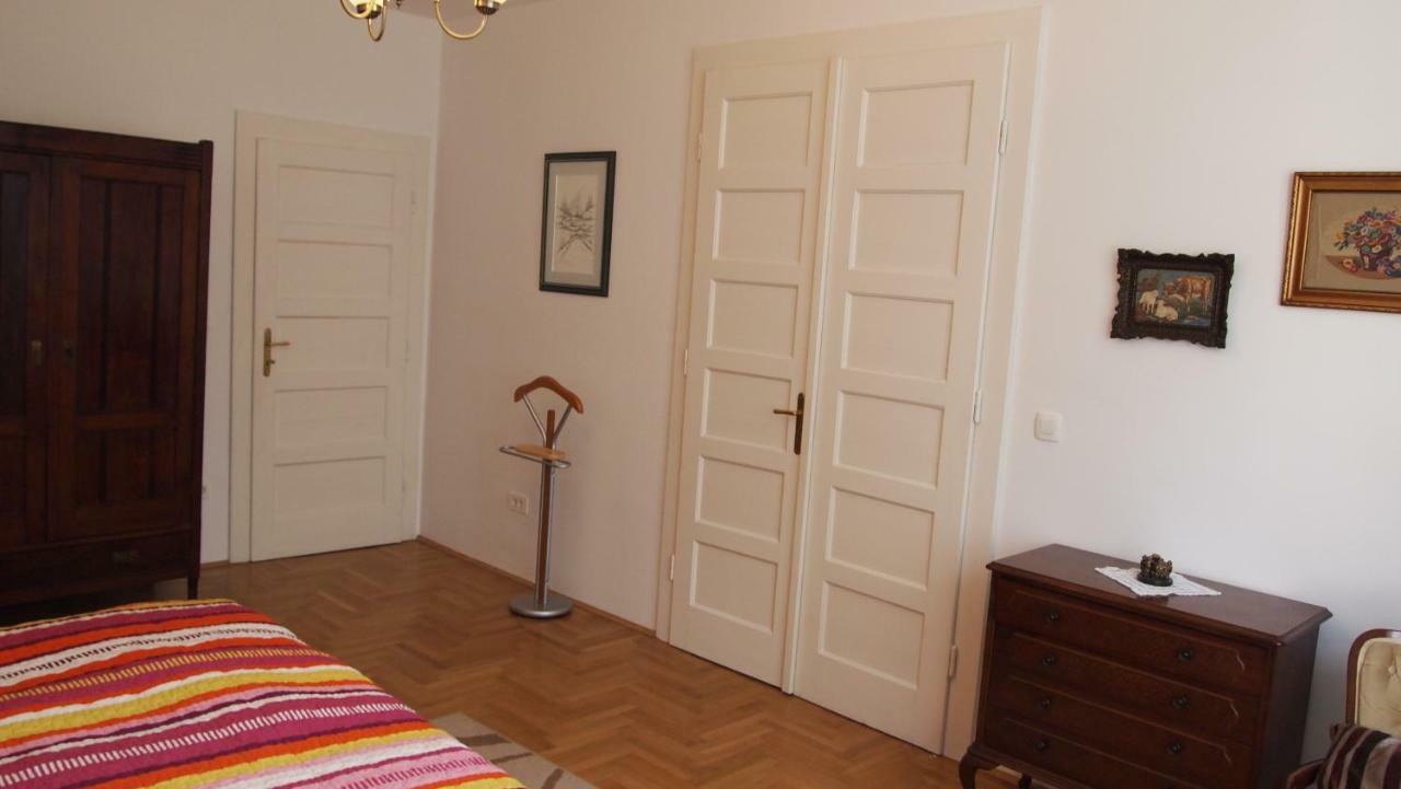 Aha Apartment Загреб Екстериор снимка
