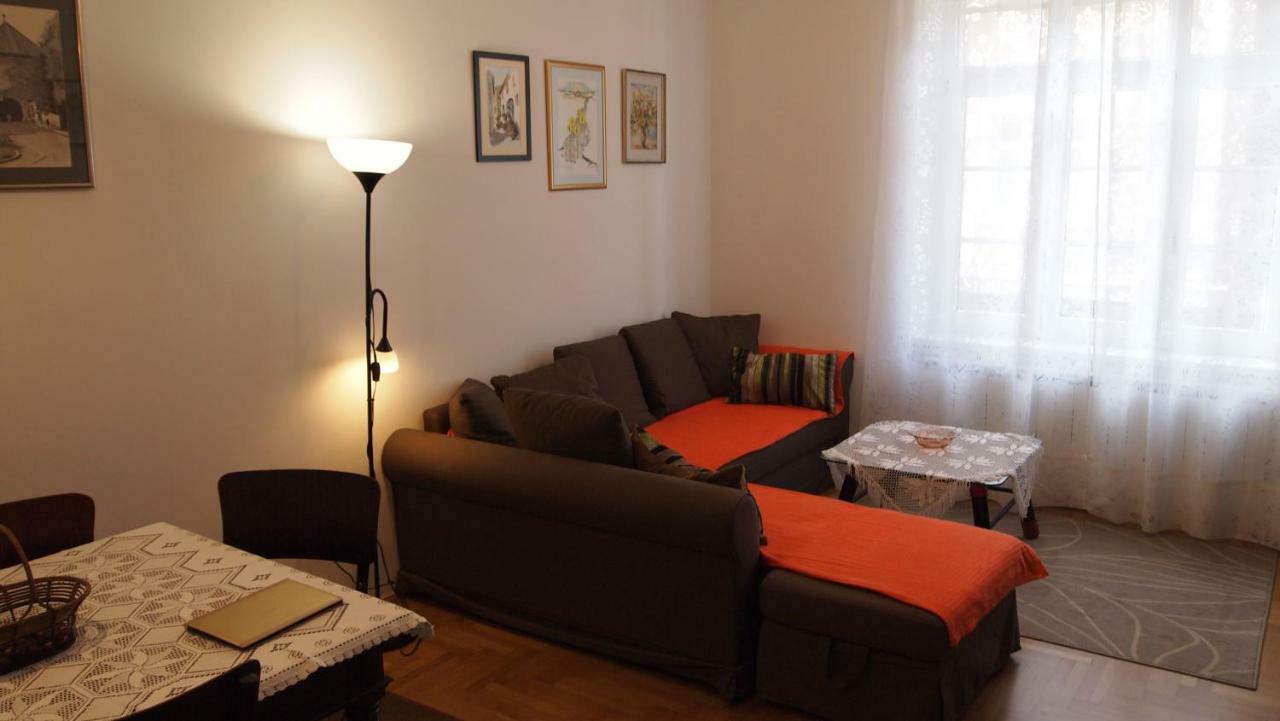 Aha Apartment Загреб Екстериор снимка
